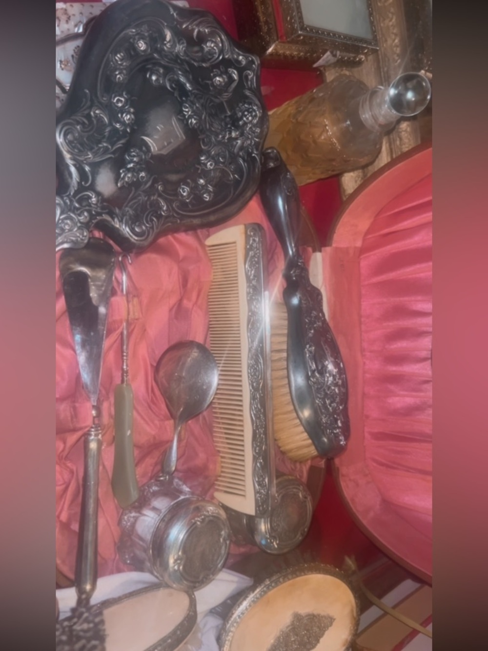 Edwardian vanity set / mirror and hairbrush from Derby silver / Quadruple plate